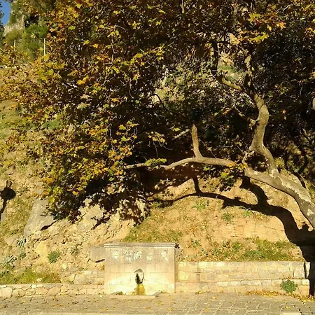 Apartment Niriides